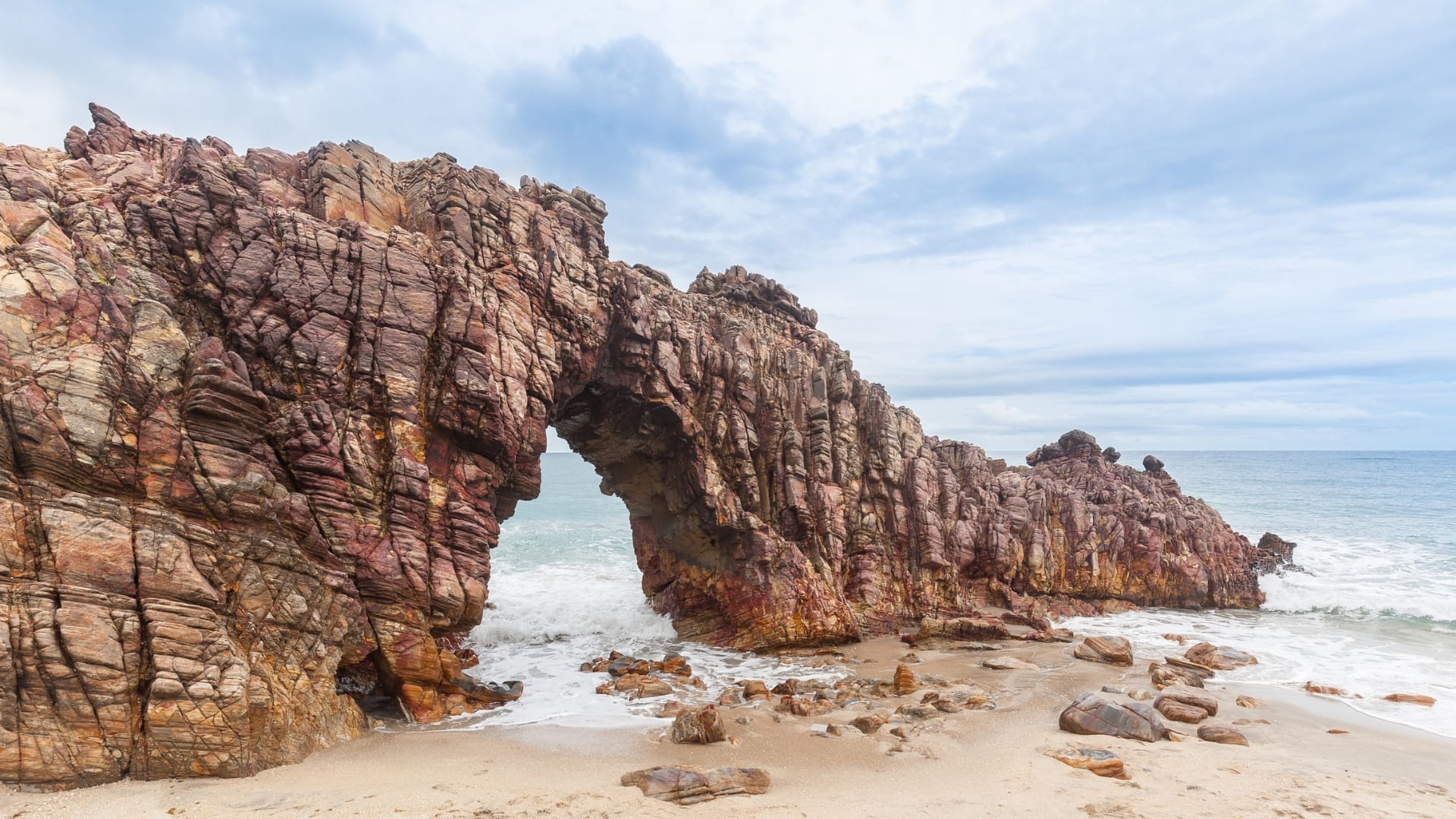 Pedra Furada at Jericoacoara beach, Ceará, Brazil